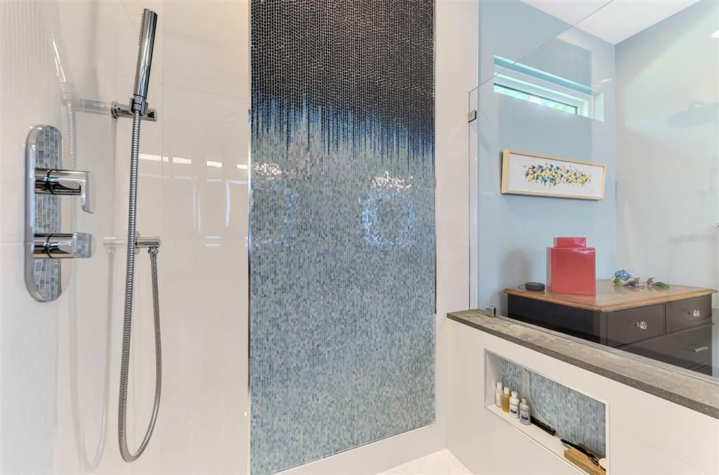 Active With Contract: $674,900 (3 beds, 2 baths, 1907 Square Feet)