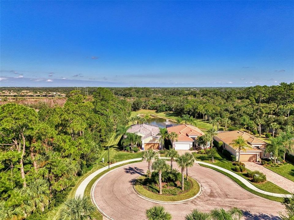 Active With Contract: $674,900 (3 beds, 2 baths, 1907 Square Feet)