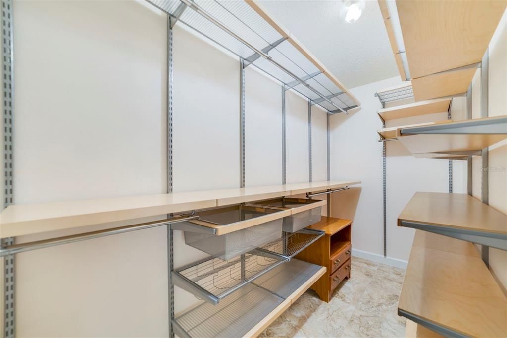 На продажу: $400,000 (3 спален, 2 ванн, 1870 Квадратных фут)