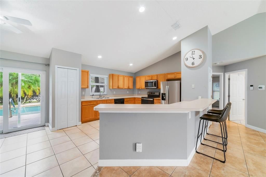 На продажу: $400,000 (3 спален, 2 ванн, 1870 Квадратных фут)