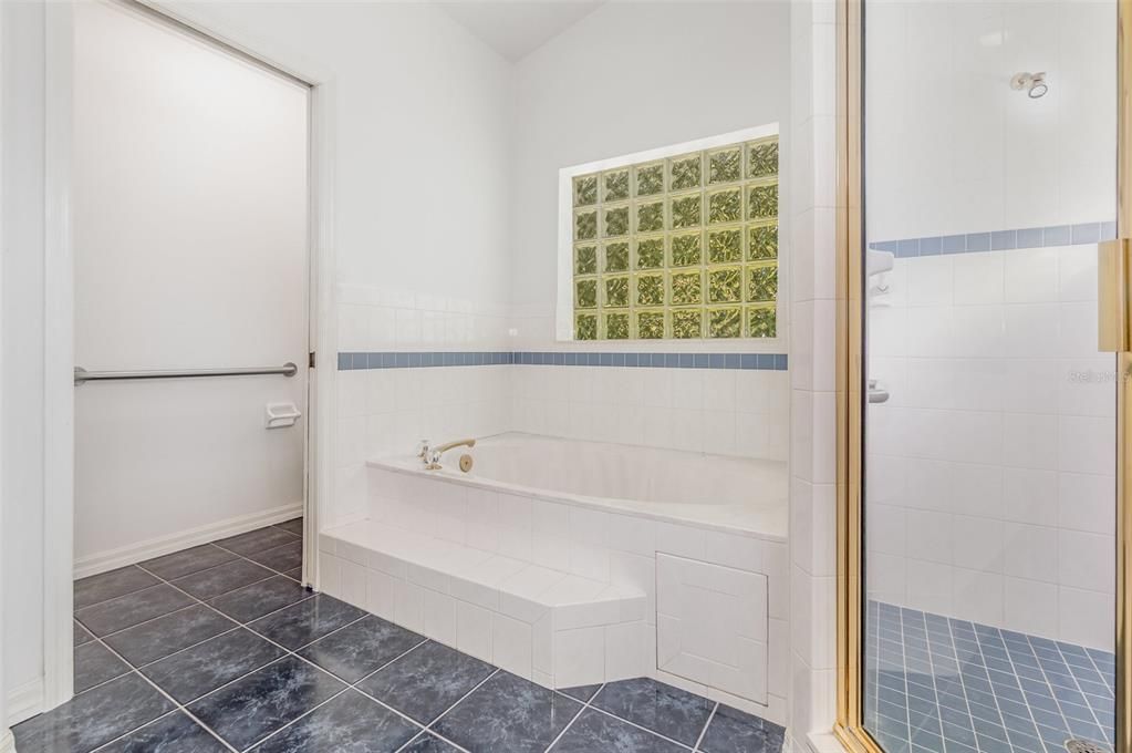 待售: $414,000 (3 贝兹, 2 浴室, 1766 平方英尺)