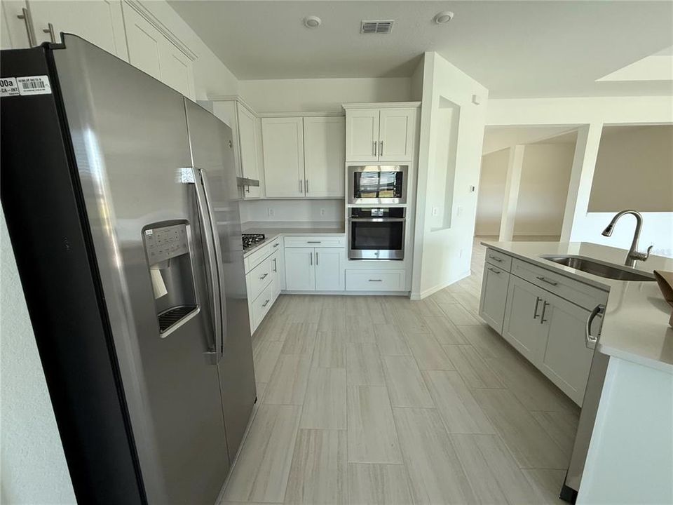 В аренду: $5,200 (4 спален, 2 ванн, 2247 Квадратных фут)