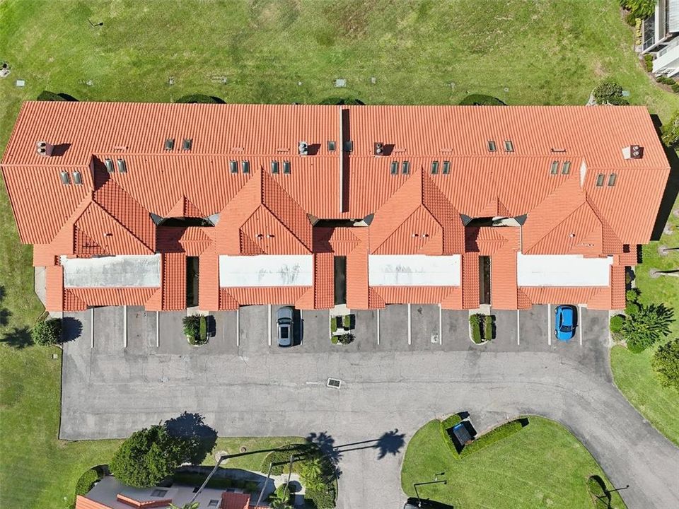 待售: $245,000 (2 贝兹, 2 浴室, 1012 平方英尺)