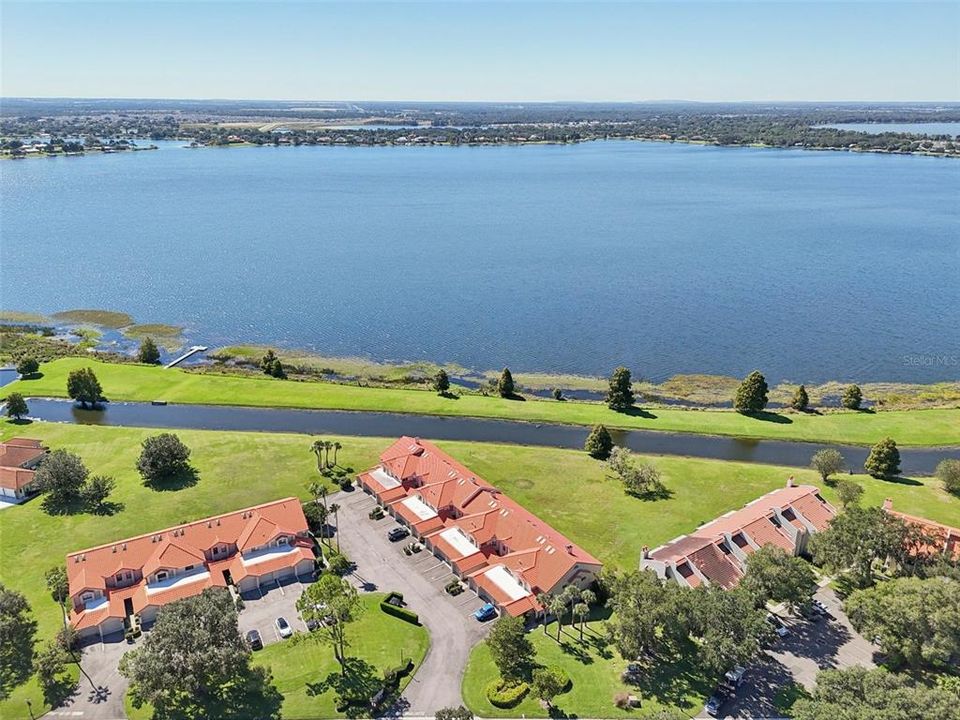 待售: $245,000 (2 贝兹, 2 浴室, 1012 平方英尺)