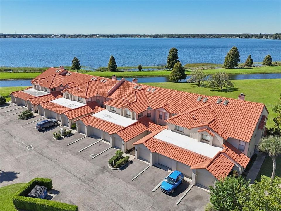 待售: $245,000 (2 贝兹, 2 浴室, 1012 平方英尺)