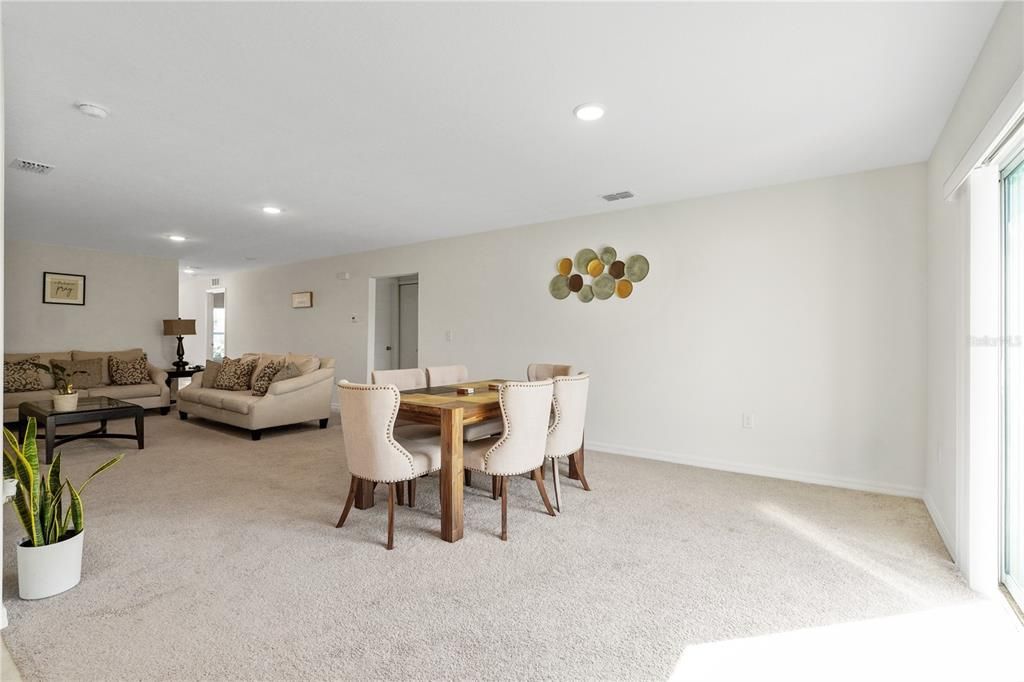 For Sale: $324,000 (4 beds, 2 baths, 1791 Square Feet)