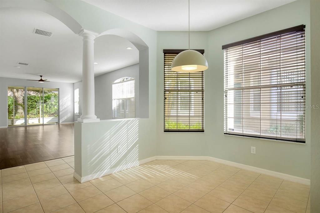 En Venta: $350,000 (3 camas, 2 baños, 1720 Pies cuadrados)