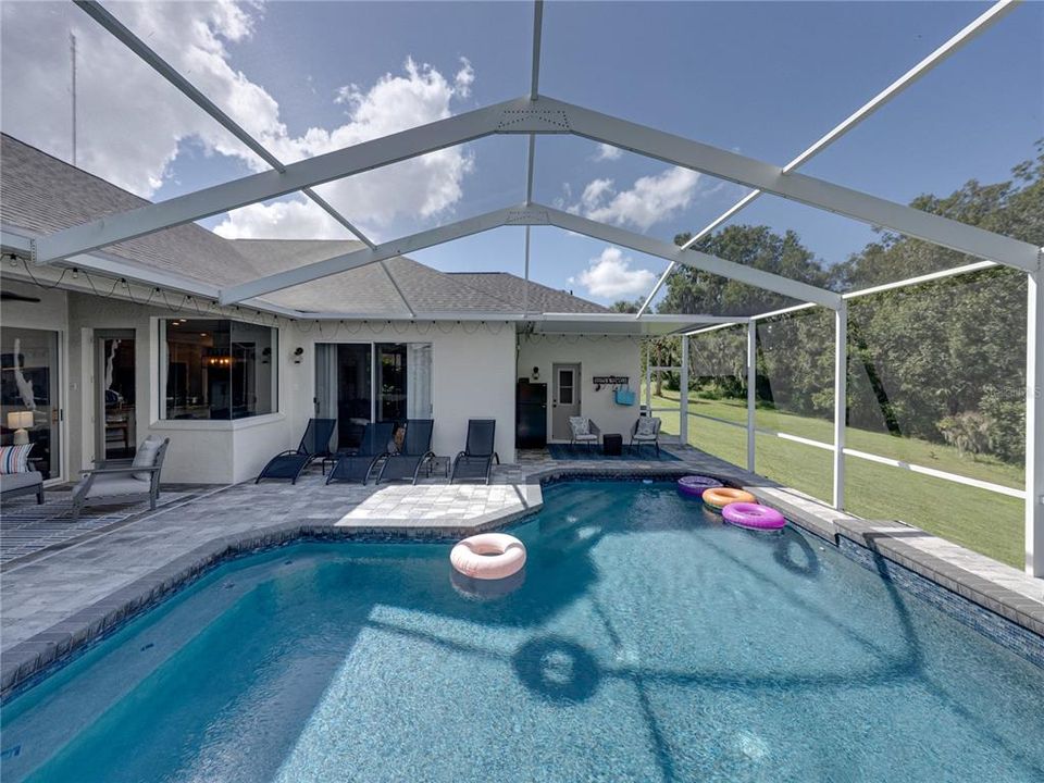 Active With Contract: $540,000 (4 beds, 3 baths, 2566 Square Feet)