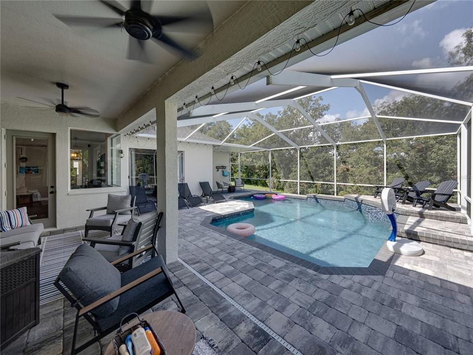 Active With Contract: $540,000 (4 beds, 3 baths, 2566 Square Feet)