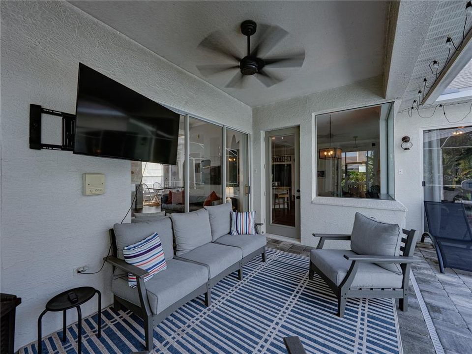 Active With Contract: $540,000 (4 beds, 3 baths, 2566 Square Feet)