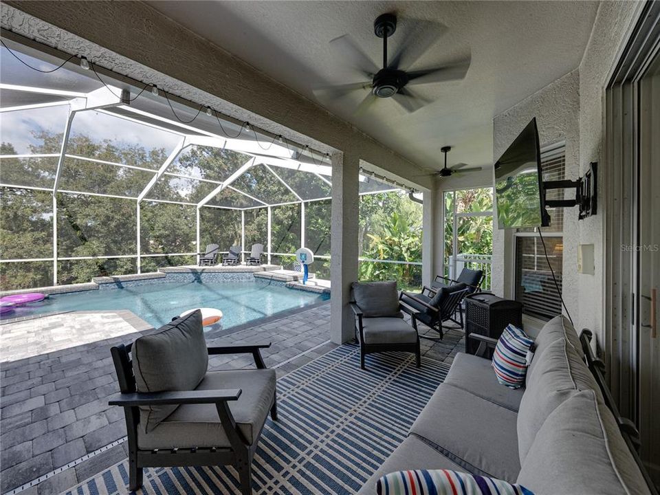 Active With Contract: $540,000 (4 beds, 3 baths, 2566 Square Feet)