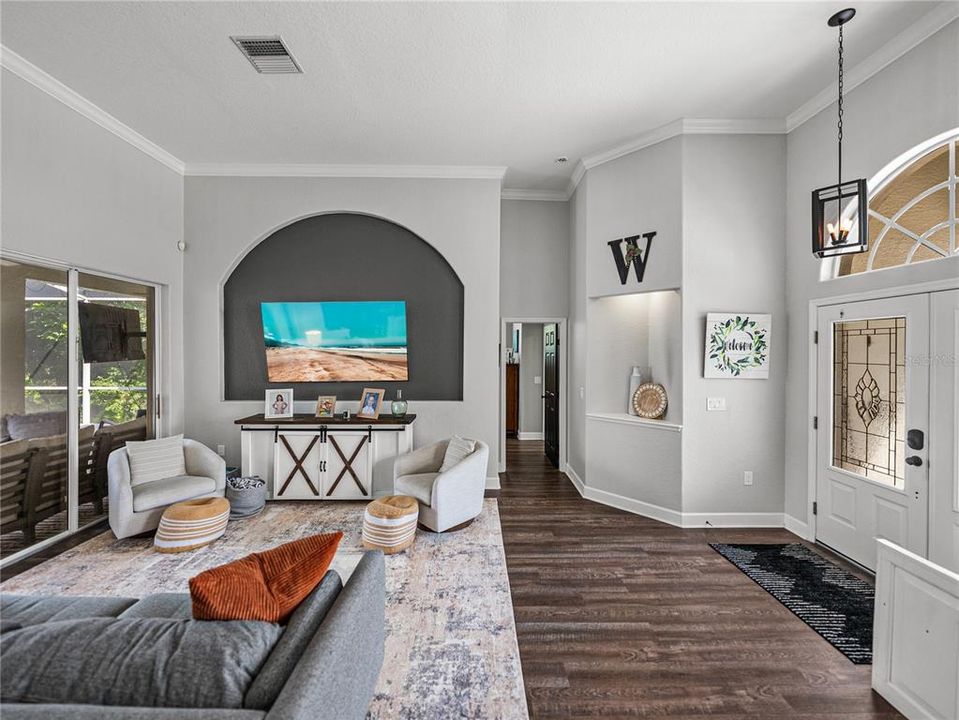 Active With Contract: $540,000 (4 beds, 3 baths, 2566 Square Feet)