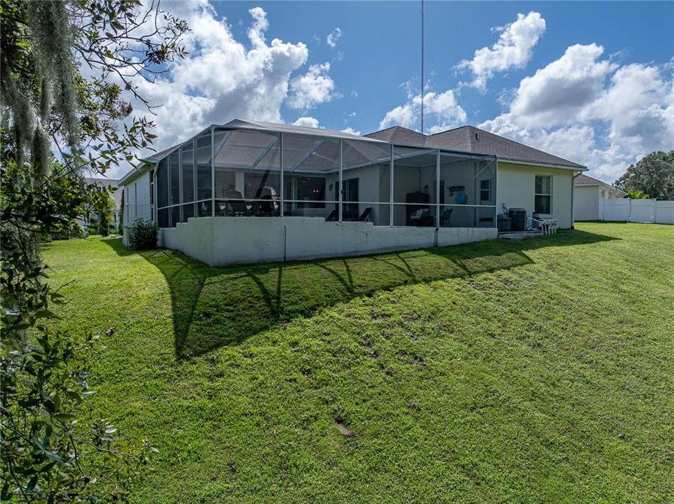 Active With Contract: $540,000 (4 beds, 3 baths, 2566 Square Feet)