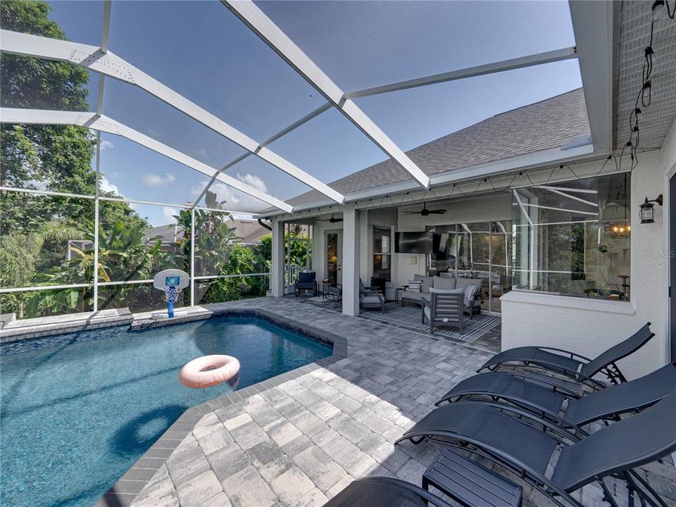 Active With Contract: $540,000 (4 beds, 3 baths, 2566 Square Feet)