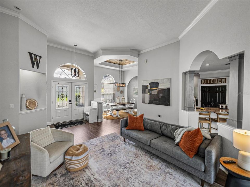 Active With Contract: $540,000 (4 beds, 3 baths, 2566 Square Feet)