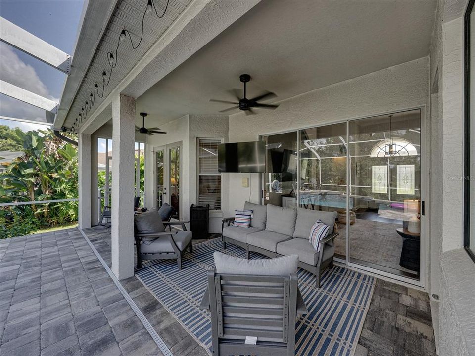 Active With Contract: $540,000 (4 beds, 3 baths, 2566 Square Feet)