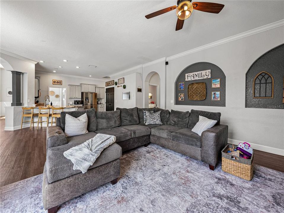 Active With Contract: $540,000 (4 beds, 3 baths, 2566 Square Feet)