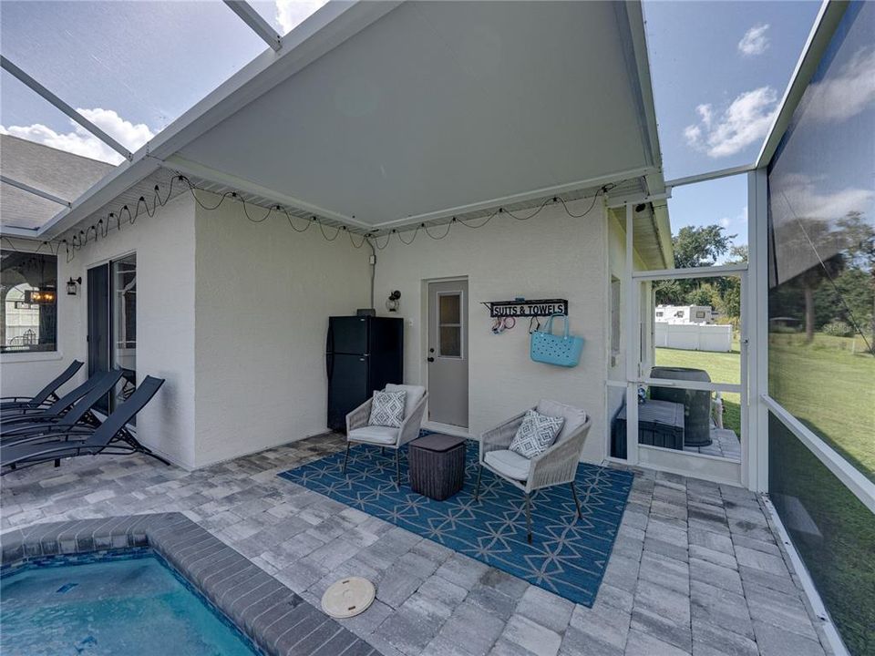 Active With Contract: $540,000 (4 beds, 3 baths, 2566 Square Feet)