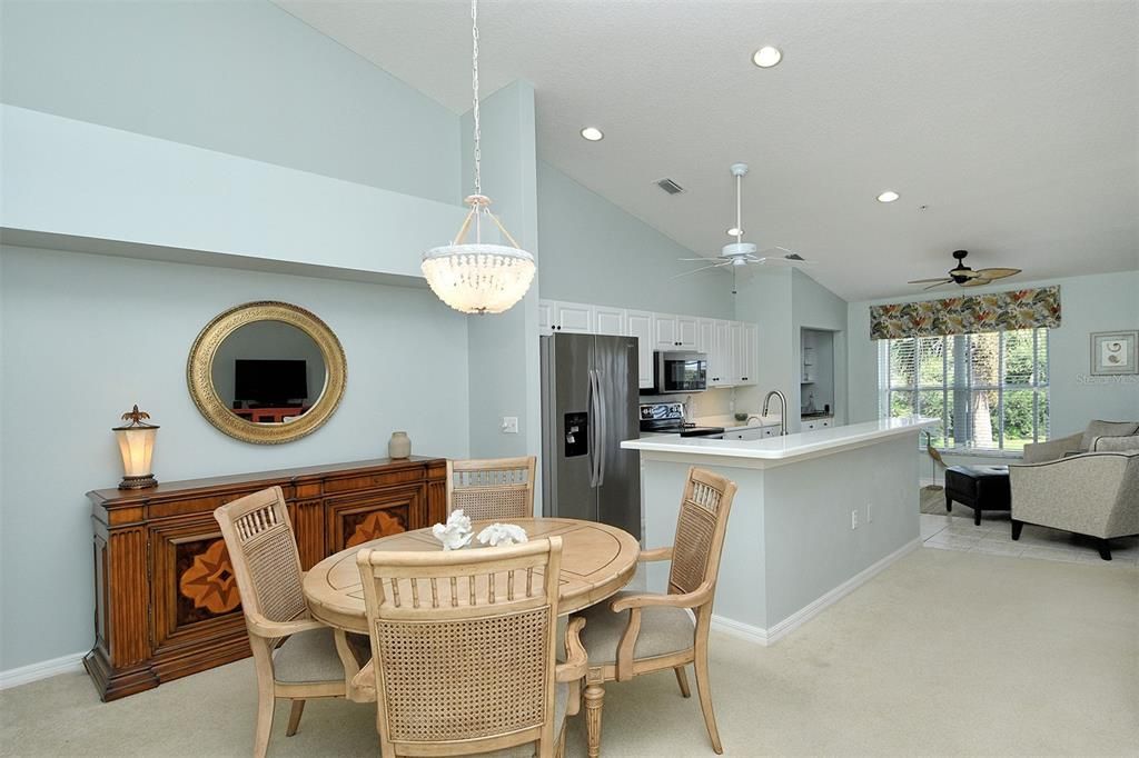 En Venta: $254,000 (2 camas, 2 baños, 1324 Pies cuadrados)