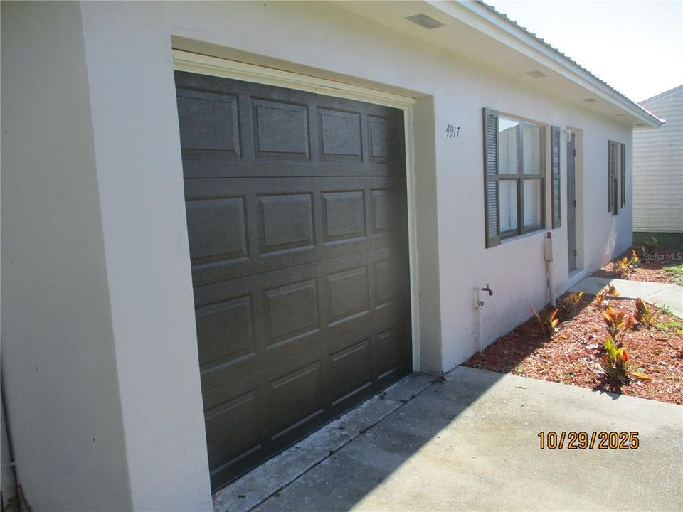 For Sale: $229,000 (2 beds, 1 baths, 800 Square Feet)