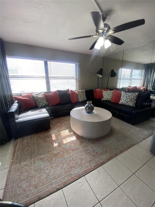 For Rent: $4,200 (2 beds, 2 baths, 1040 Square Feet)