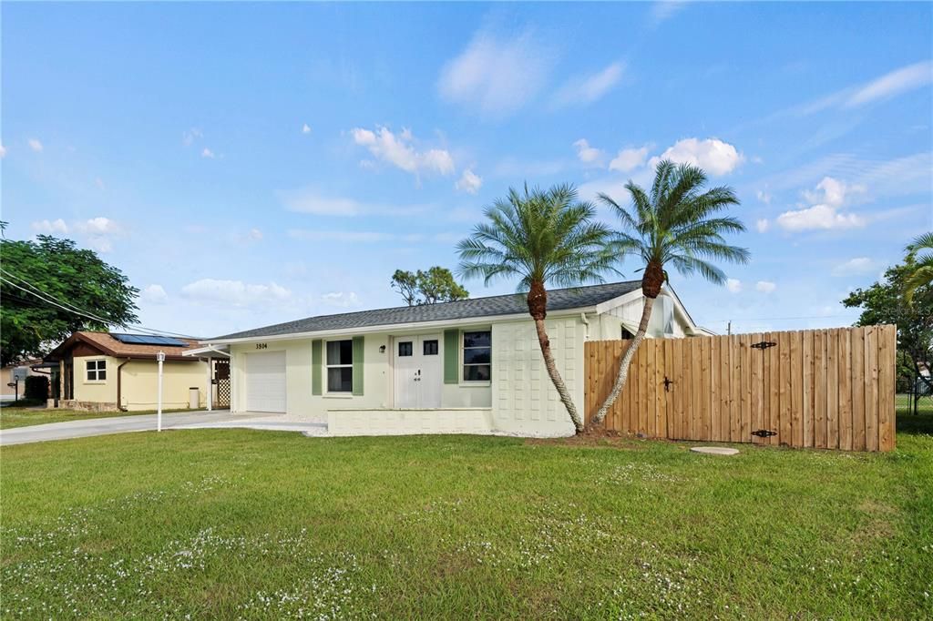 For Sale: $349,000 (3 beds, 2 baths, 1400 Square Feet)