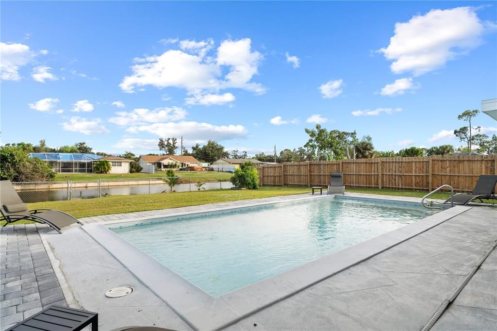 For Sale: $349,000 (3 beds, 2 baths, 1400 Square Feet)