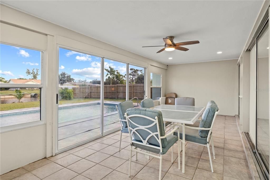 For Sale: $349,000 (3 beds, 2 baths, 1400 Square Feet)