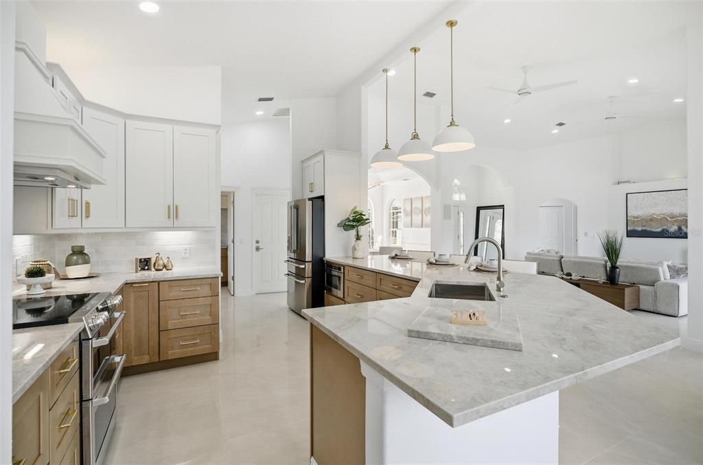 Active With Contract: $1,100,001 (5 beds, 2 baths, 2748 Square Feet)