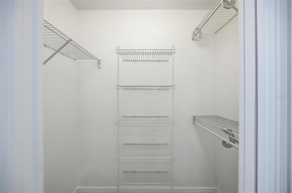 Active With Contract: $1,100,001 (5 beds, 2 baths, 2748 Square Feet)