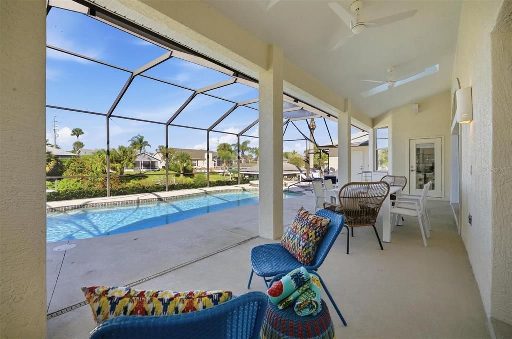 Active With Contract: $1,100,001 (5 beds, 2 baths, 2748 Square Feet)