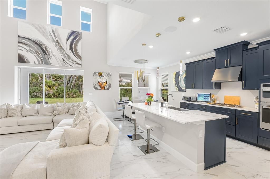 For Sale: $700,000 (4 beds, 3 baths, 2632 Square Feet)