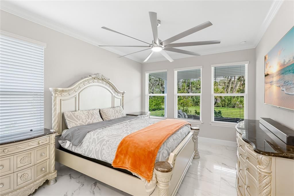 For Sale: $700,000 (4 beds, 3 baths, 2632 Square Feet)