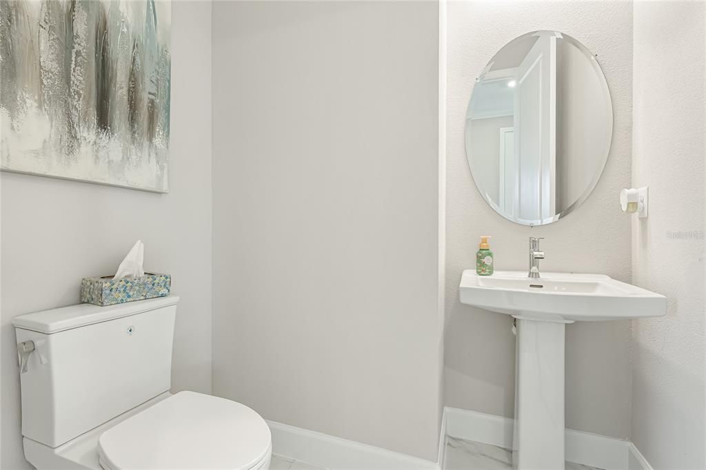 For Sale: $700,000 (4 beds, 3 baths, 2632 Square Feet)