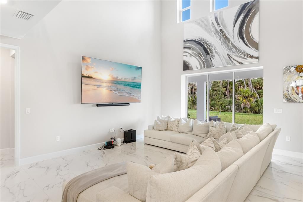 For Sale: $700,000 (4 beds, 3 baths, 2632 Square Feet)