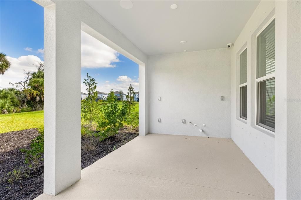 For Sale: $700,000 (4 beds, 3 baths, 2632 Square Feet)