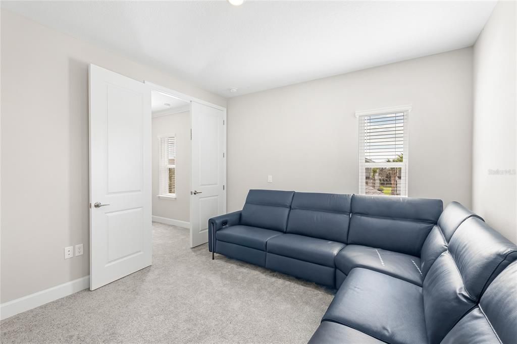 For Sale: $700,000 (4 beds, 3 baths, 2632 Square Feet)