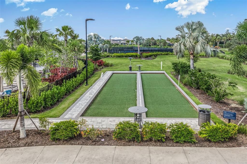 For Sale: $700,000 (4 beds, 3 baths, 2632 Square Feet)