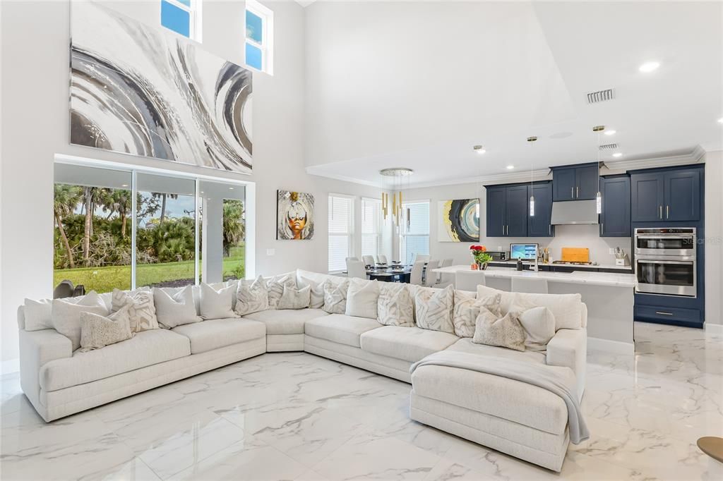 For Sale: $700,000 (4 beds, 3 baths, 2632 Square Feet)