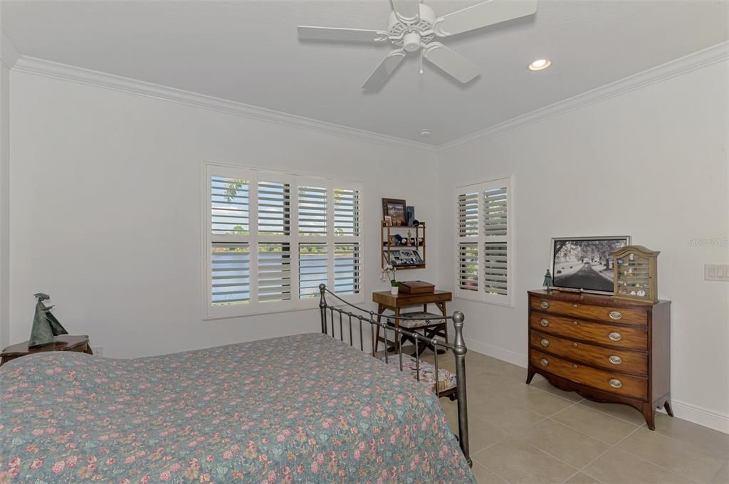 待售: $415,000 (2 贝兹, 2 浴室, 1523 平方英尺)