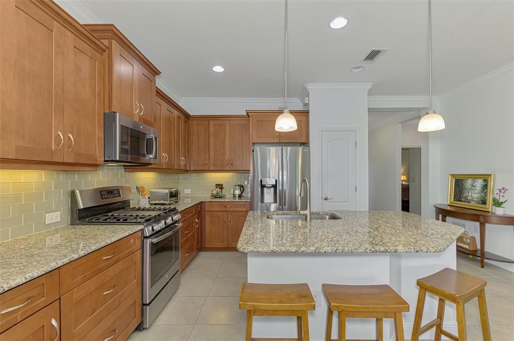 待售: $415,000 (2 贝兹, 2 浴室, 1523 平方英尺)