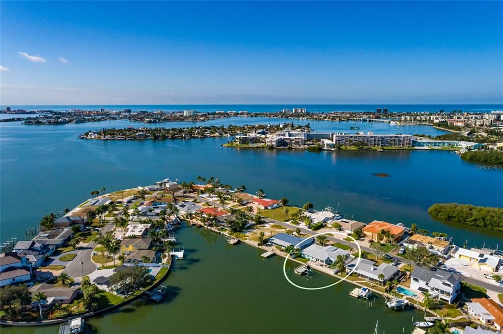 En Venta: $1,635,000 (3 camas, 2 baños, 2272 Pies cuadrados)