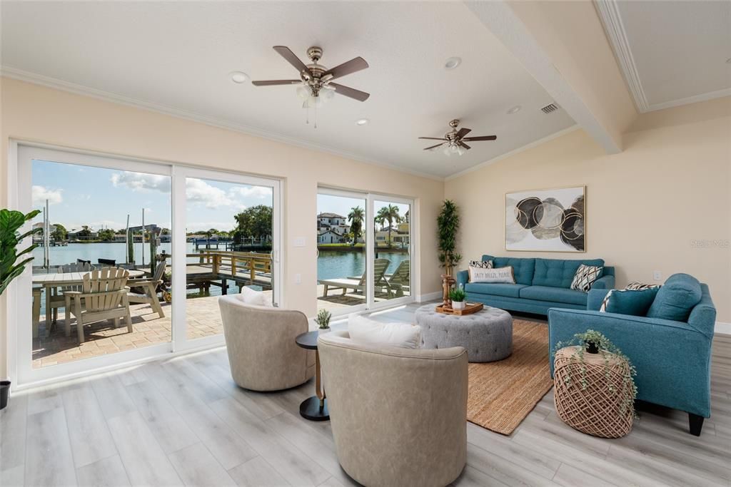 En Venta: $1,635,000 (3 camas, 2 baños, 2272 Pies cuadrados)