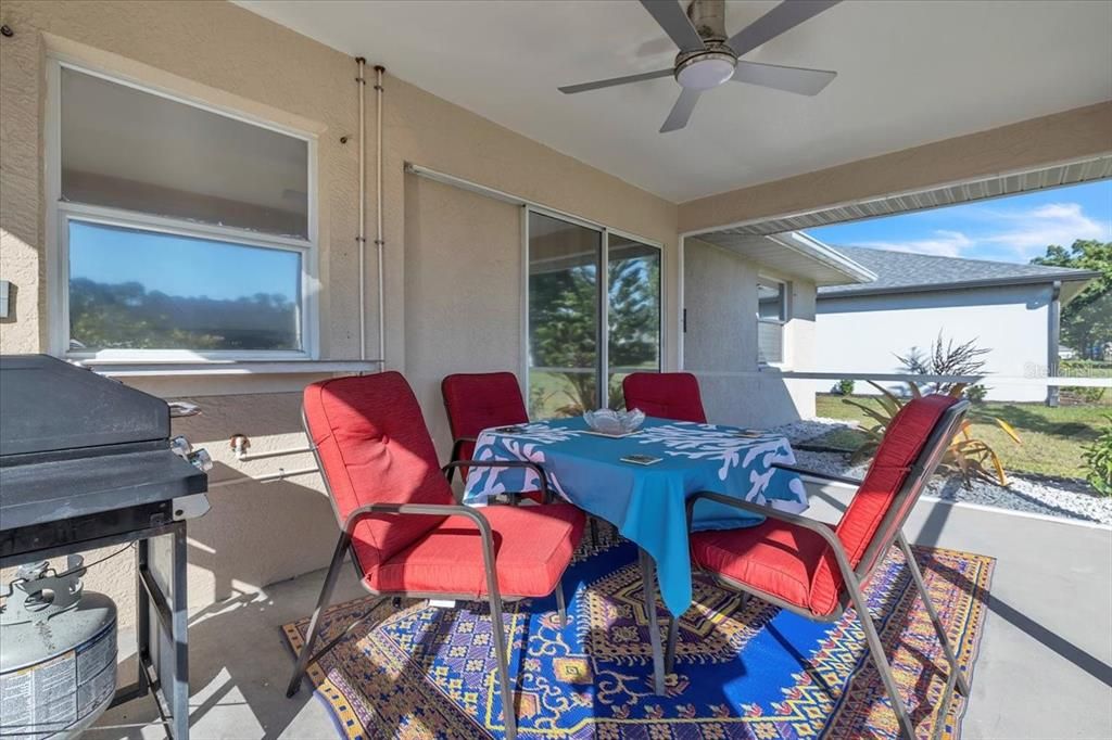 На продажу: $259,900 (3 спален, 2 ванн, 1311 Квадратных фут)