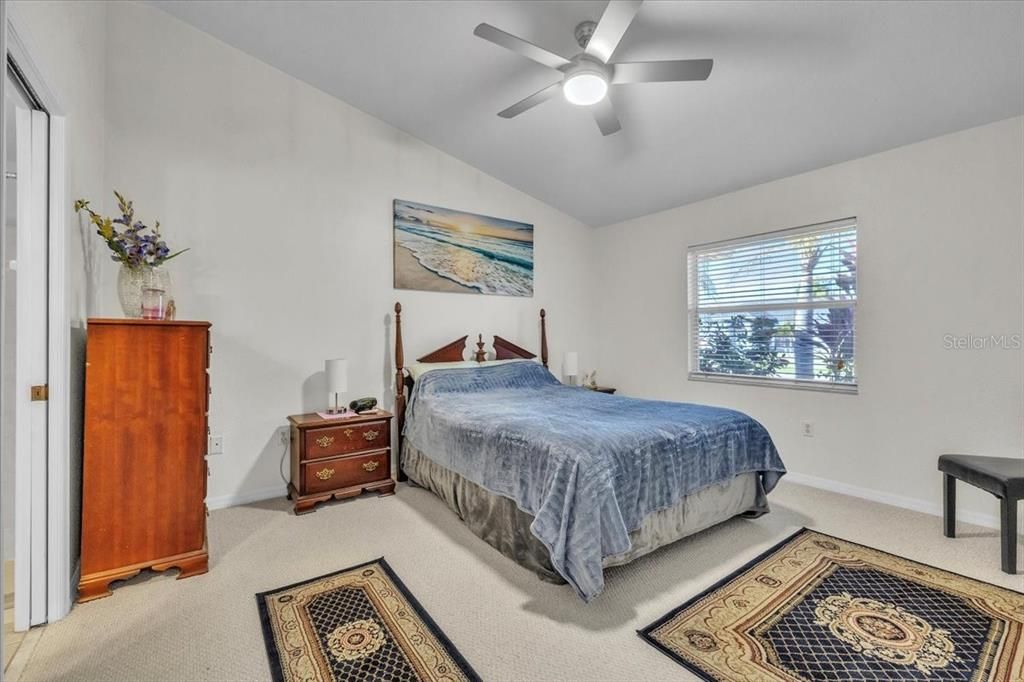 На продажу: $259,900 (3 спален, 2 ванн, 1311 Квадратных фут)