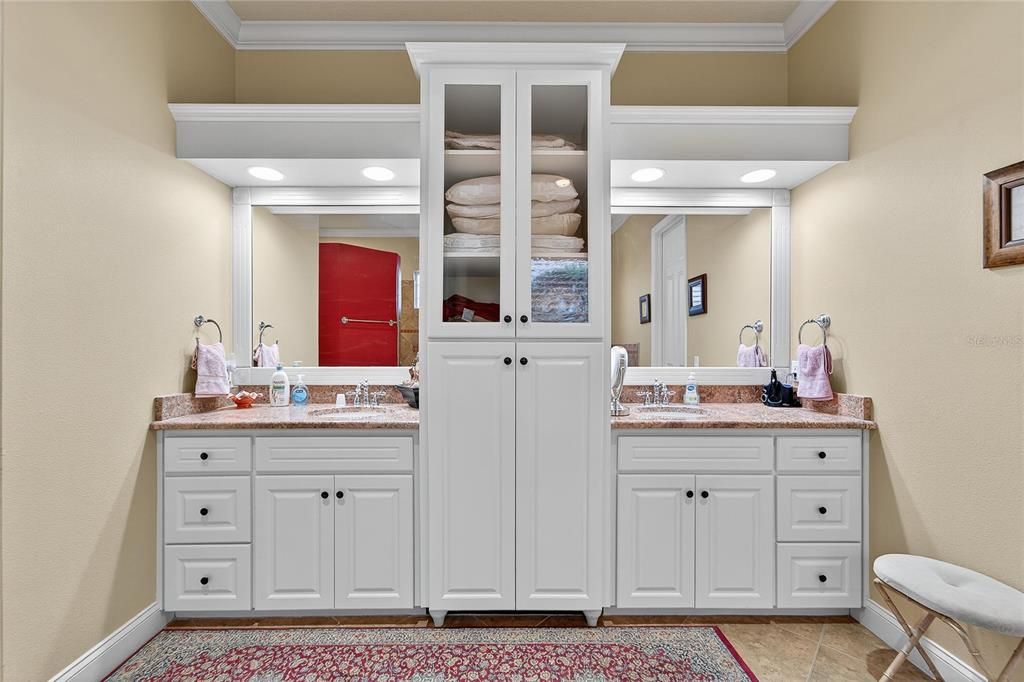 待售: $585,000 (3 贝兹, 2 浴室, 2434 平方英尺)