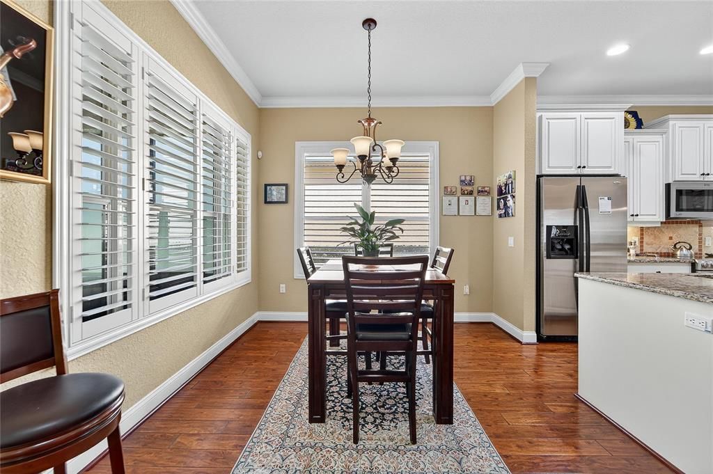 待售: $585,000 (3 贝兹, 2 浴室, 2434 平方英尺)