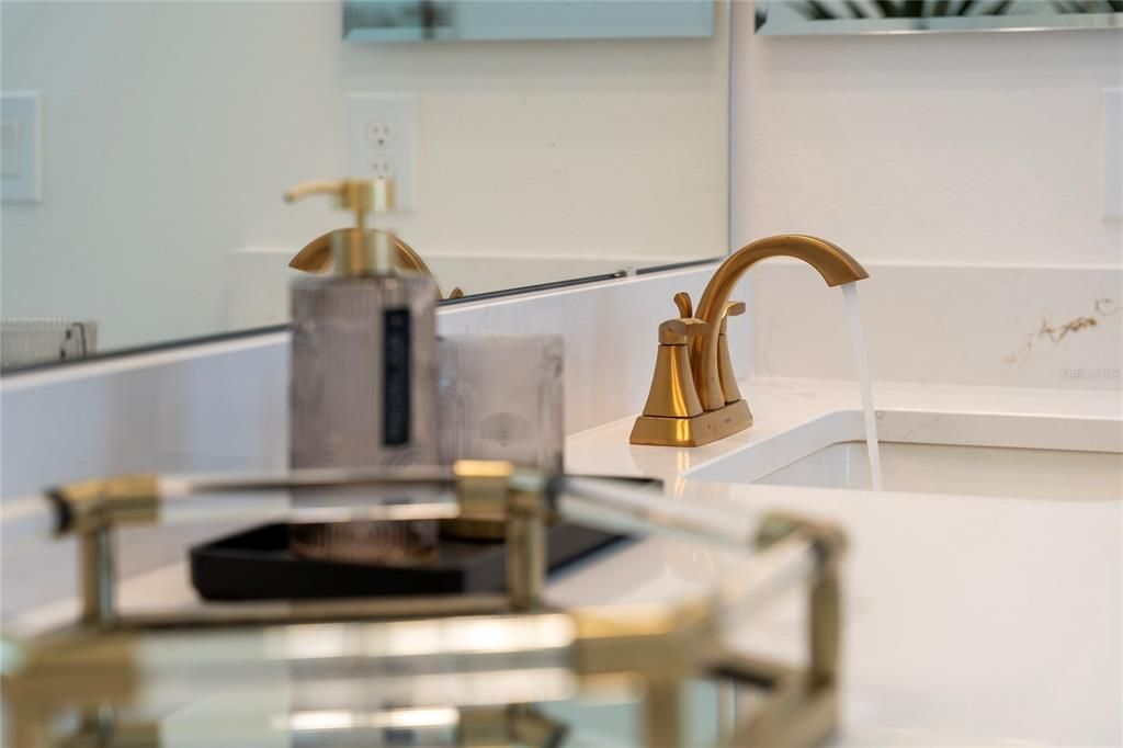 For Rent: $2,995 (3 beds, 2 baths, 1850 Square Feet)