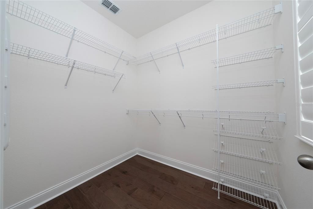 For Rent: $2,995 (3 beds, 2 baths, 1850 Square Feet)