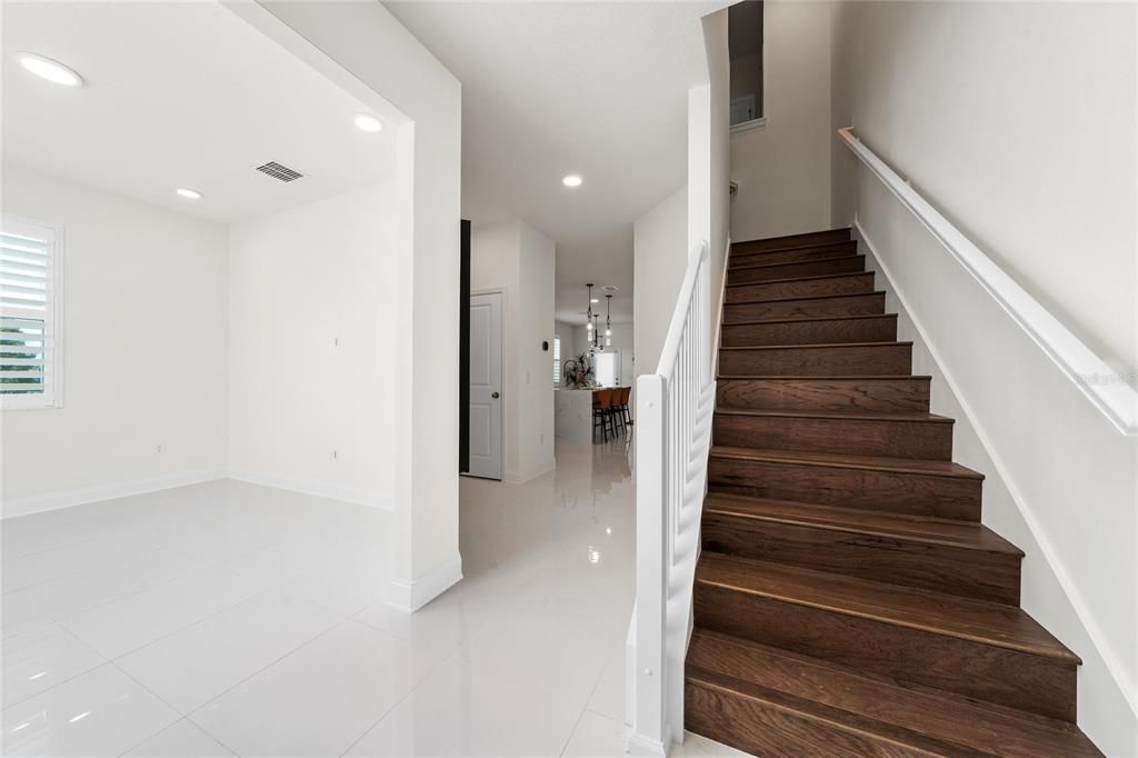 For Rent: $2,995 (3 beds, 2 baths, 1850 Square Feet)